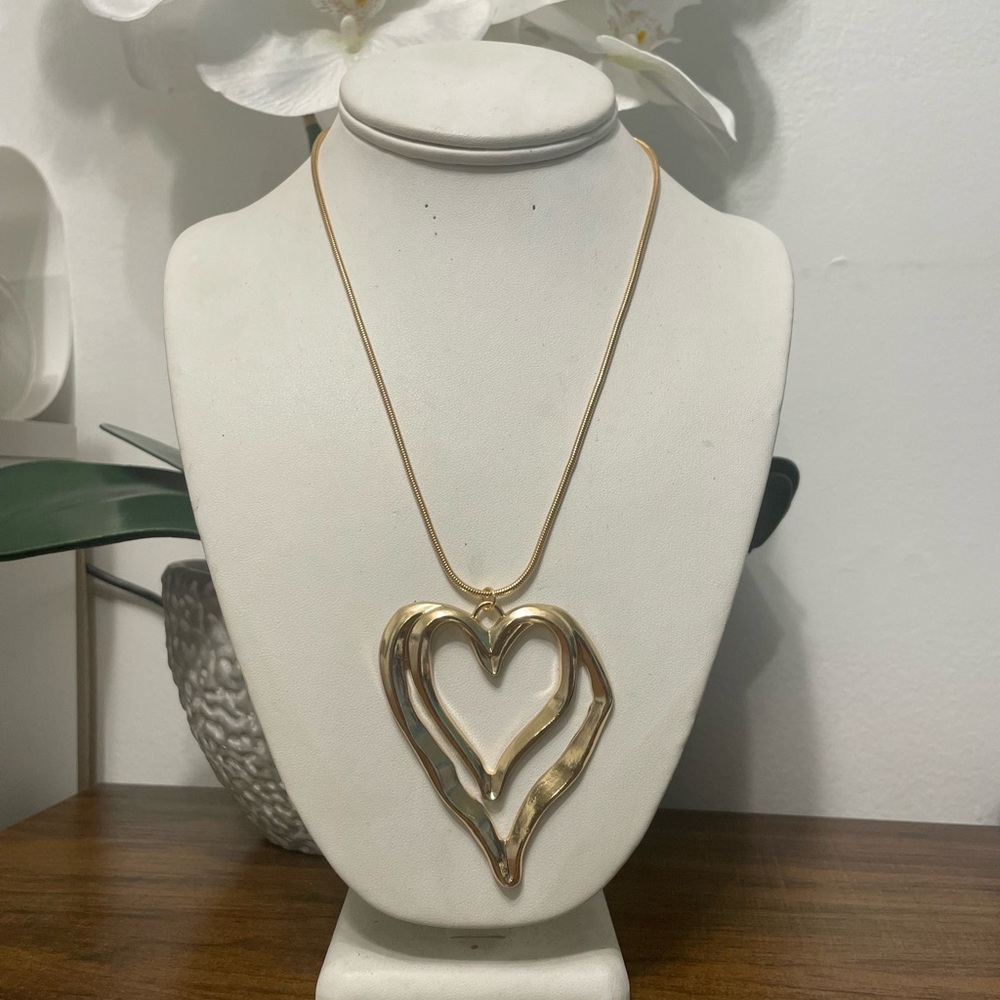 Gold Heart Pendant Necklace